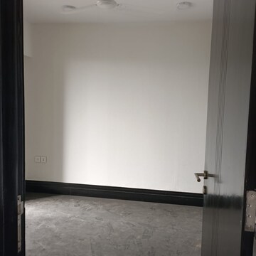 Room in 1 BHK Apartment at Lodha New Cuffe Parade, Wadala – for Sale