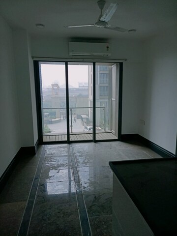 Room in 1 BHK Apartment at Lodha New Cuffe Parade, Wadala – for Sale