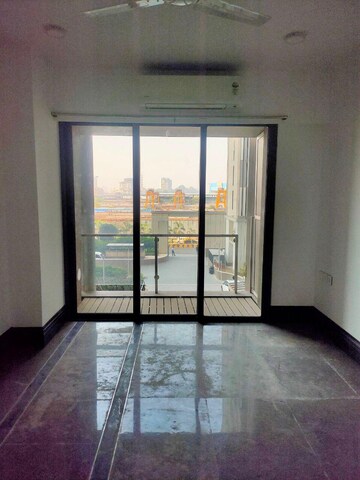 Room in 1 BHK Apartment at Lodha New Cuffe Parade, Wadala – for Sale