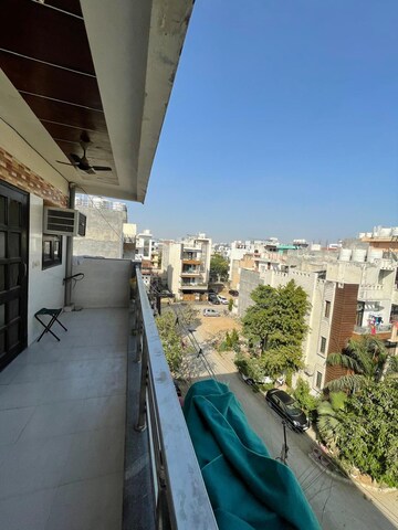 Balcony in 3 BHK Builder Floor at Sector 52 – for Rent