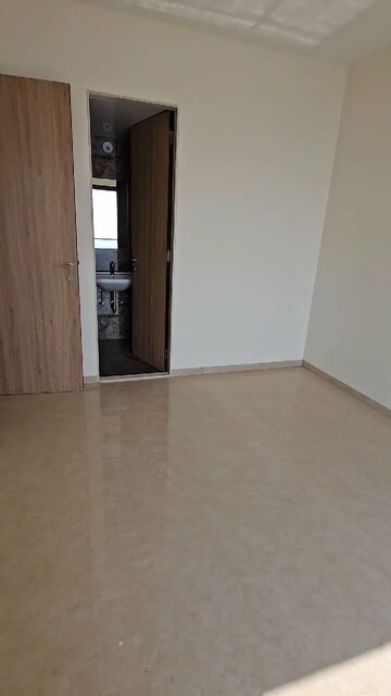Room in 3 BHK Apartment at Dosti Eastern Bay, Wadala – for Sale