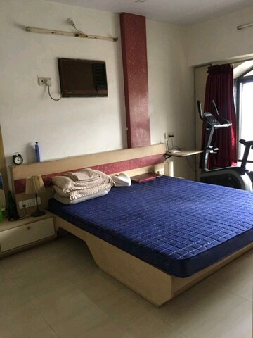 Bedroom in 2 BHK Apartment at Ambika Apartment Andheri, Andheri East – for Rent