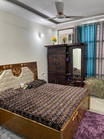 Bedroom in 2 BHK Apartment at Kharar Road – for Rent