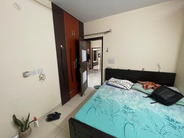 Bedroom in 3 BHK Builder Floor at Sector 52 – for Rent