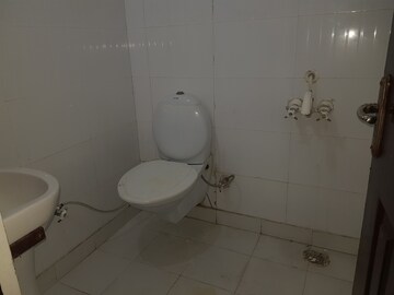 Bathroom in 2 BHK Builder Floor at Shri Ram Plaza Vaishali, Vaishali Sector 4 – for Rent