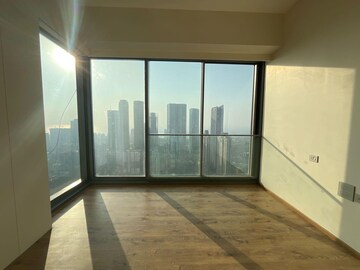 Room in 3 BHK Apartment at Rustomjee Crown, Prabhadevi – for Rent