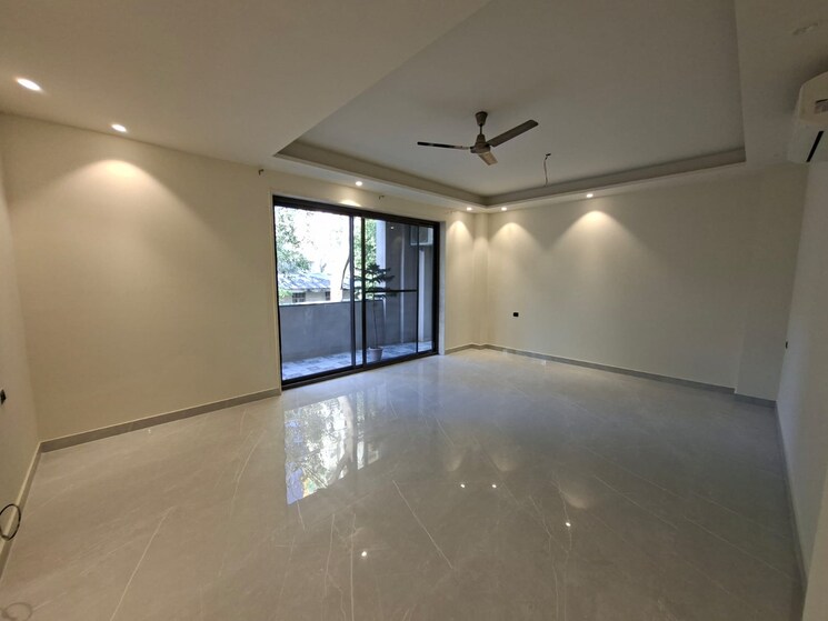 Room, sector 50 3 Bedroom 1200 Sq.Ft. Builder Floor In Sector 50 Gurgaon 8506112