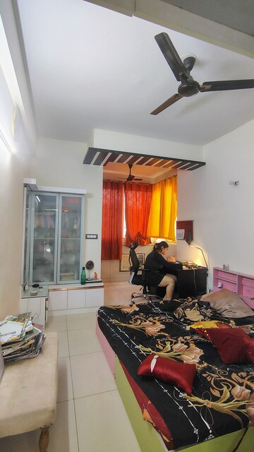 Living Room in 3 BHK Builder Floor at Hong Kong Bazaar, Sector 57 – for Rent