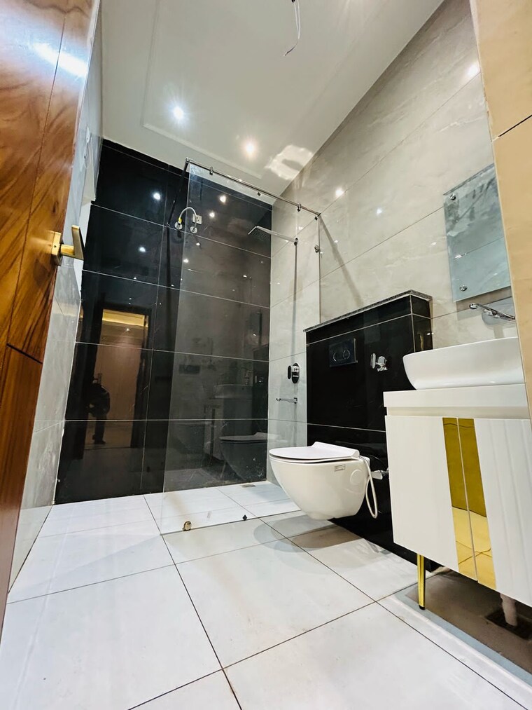 Bathroom, greater mohali 4 Bedroom 255 Sq.Yd. Independent House In Greater Mohali Mohali 8506042