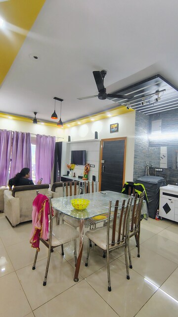 Master Bedroom in 3 BHK Builder Floor at Hong Kong Bazaar, Sector 57 – for Rent