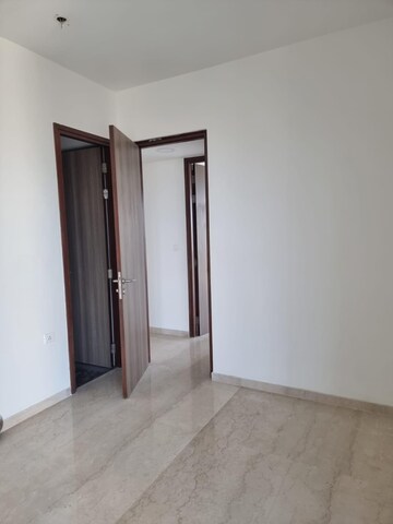 Room in 4 BHK Apartment at Lodha Marquise, Worli – for Rent