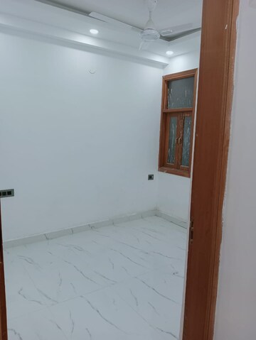 Room in 3 BHK Builder Floor at Malviya Nagar – for Sale