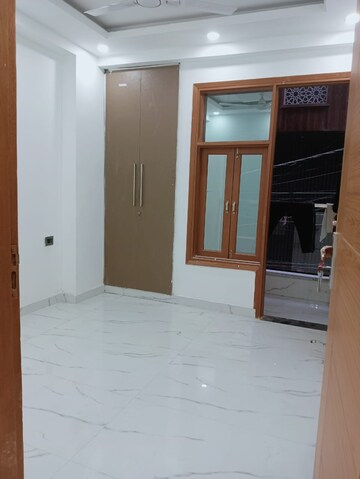 Room in 3 BHK Builder Floor at Malviya Nagar – for Sale