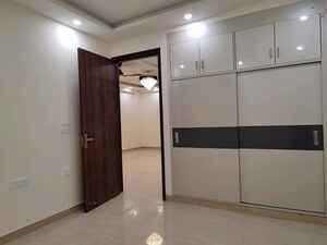 Room in 3 BHK Builder Floor at Chattarpur – for Sale