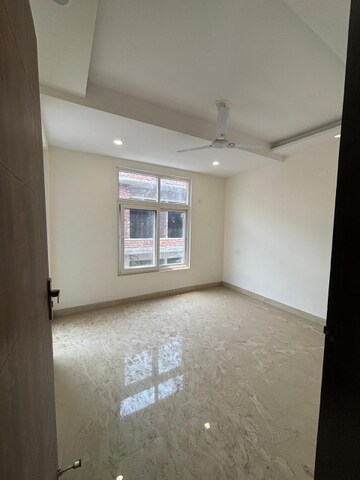 3 BHK Builder Floor For Sale in Chattarpur