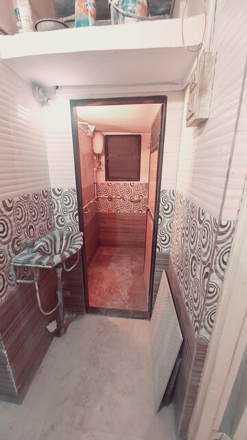 Bathroom in 1 BHK Apartment at Thane West – for Sale