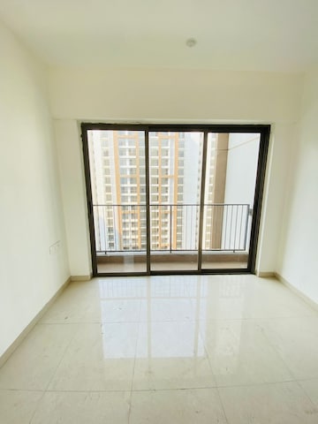 Room in 3 BHK Apartment at Runwal My City, Dombivli East – for Rent
