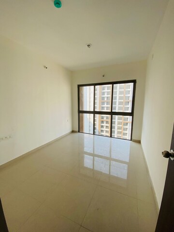 Room in 3 BHK Apartment at Runwal My City, Dombivli East – for Rent