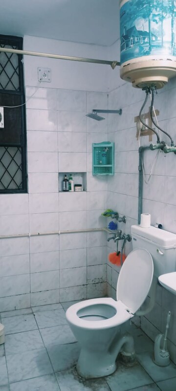 Bathroom in 2 BHK Builder Floor at Mohit House, Sushant Lok I – for Rent