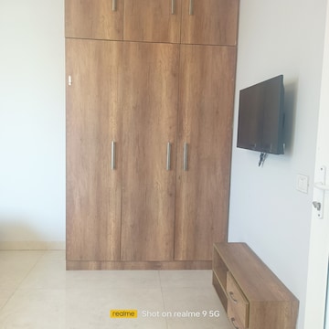 Furnished Amenities in 1.5 BHK Builder Floor at Mohit House, Sushant Lok I – for Rent