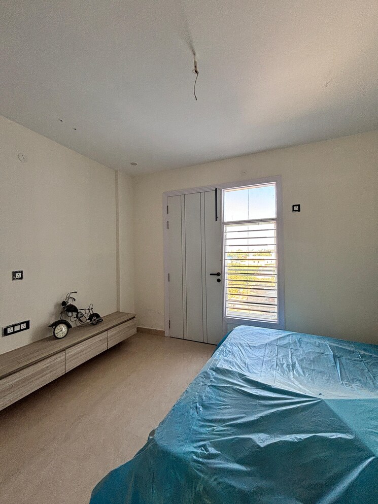 Bedroom, sector 85 3 Bedroom 150 Sq.Yd. Builder Floor In Sector 85 Faridabad 8506435