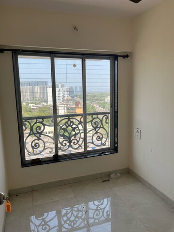 Room in 1.5 BHK Apartment at Gurukrupa Ugam, Ghatkopar East – for Rent