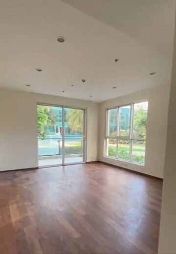 Room in 4 BHK Apartment at M3M Merlin, Sector 67 – for Sale