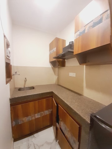 Kitchen in 4 BHK Villa at Sector 27 – for Rent