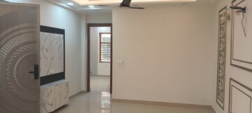 Room in 3 BHK Builder Floor at Fidato Honour Homes, Sector 89 – for Sale