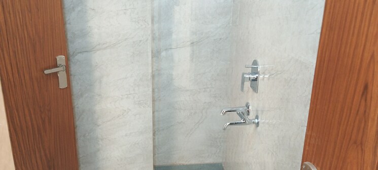 Bathroom, fidato-honour-homes 3 Bedroom 179 Sq.Yd. Builder Floor In Sector 89 Faridabad 8506554