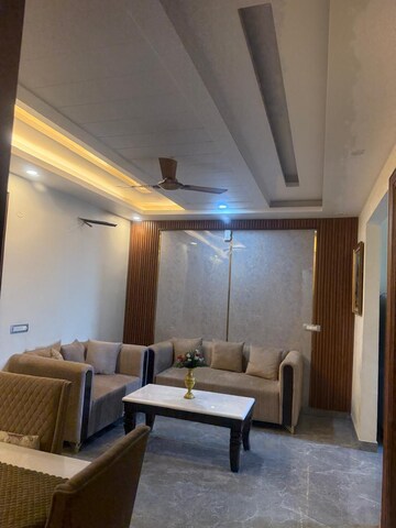 Living Room in 3 BHK Builder Floor at Empire Floors, Sector 57 – for Rent