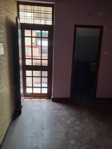 Room in 3 BHK Independent House at Dehrakhas – for Rent