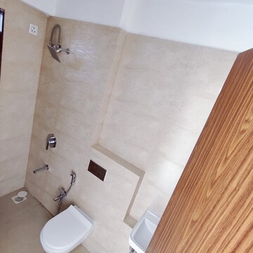 Bathroom in 2.5 BHK Apartment at Signature Global Signum 71, Sector 71 – for Sale