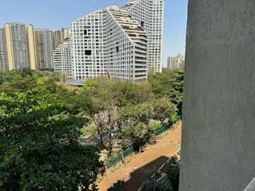  2 BHK Apartment at Amanora Sterling Towers, Hadapsar – for Rent