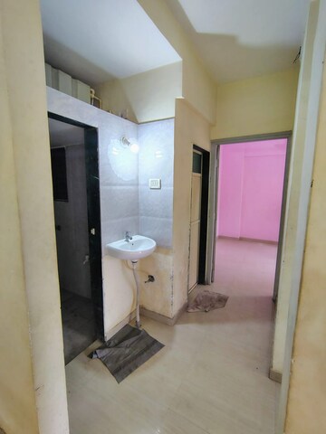Bathroom in 3 BHK Builder Floor at BPTP Terra, Sector 37d – for Sale