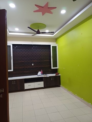 Room in 1.5 BHK Apartment at Sai Pooja CHS Vikhroli, Vikhroli East – for Rent