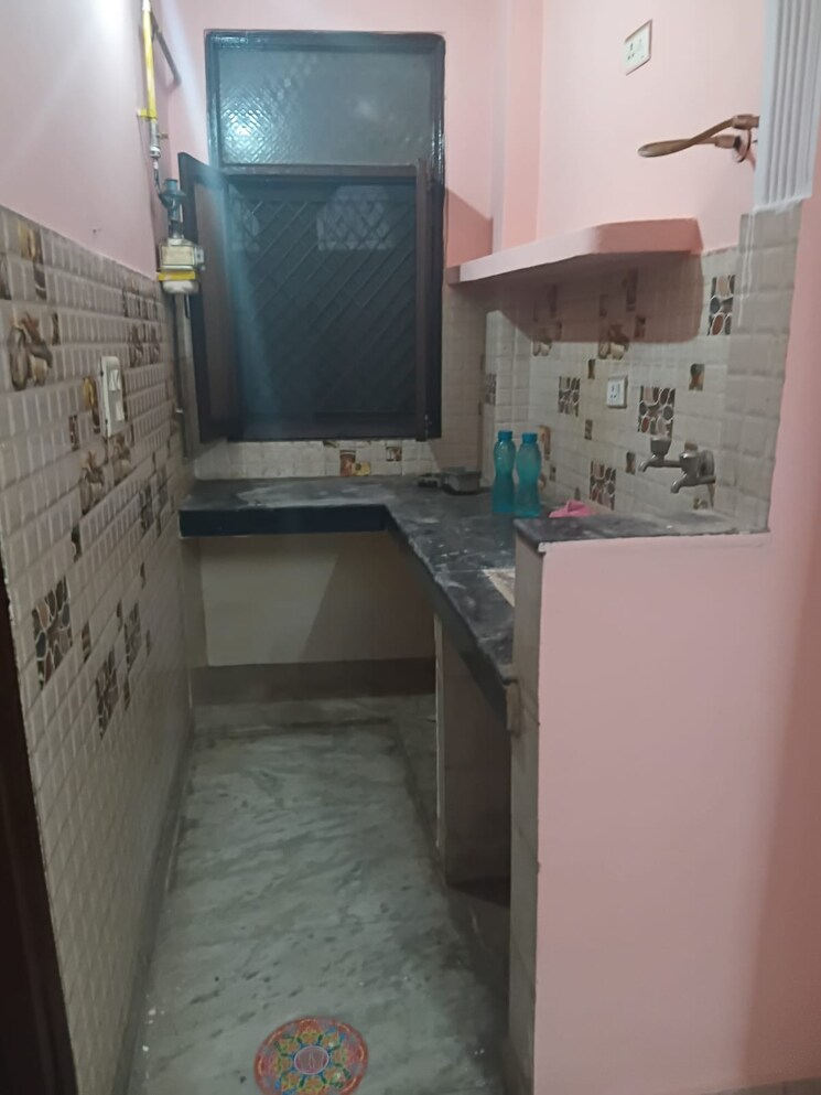 Kitchen, laxmi nagar 1 Bedroom 500 Sq.Ft. Builder Floor In Laxmi Nagar Delhi 8506631