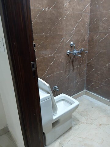Bathroom in 2 BHK Builder Floor at Laxmi Nagar – for Rent