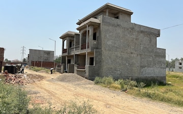 Plot For Sale in Central Town, Vip Road