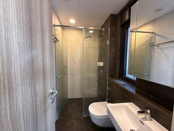 Attached Bathroom in 5 BHK Apartment at Lodha The Park, Worli – for Rent