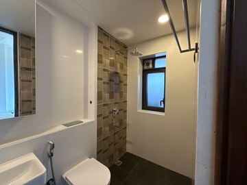 Attached Bathroom in 5 BHK Apartment at Lodha The Park, Worli – for Rent