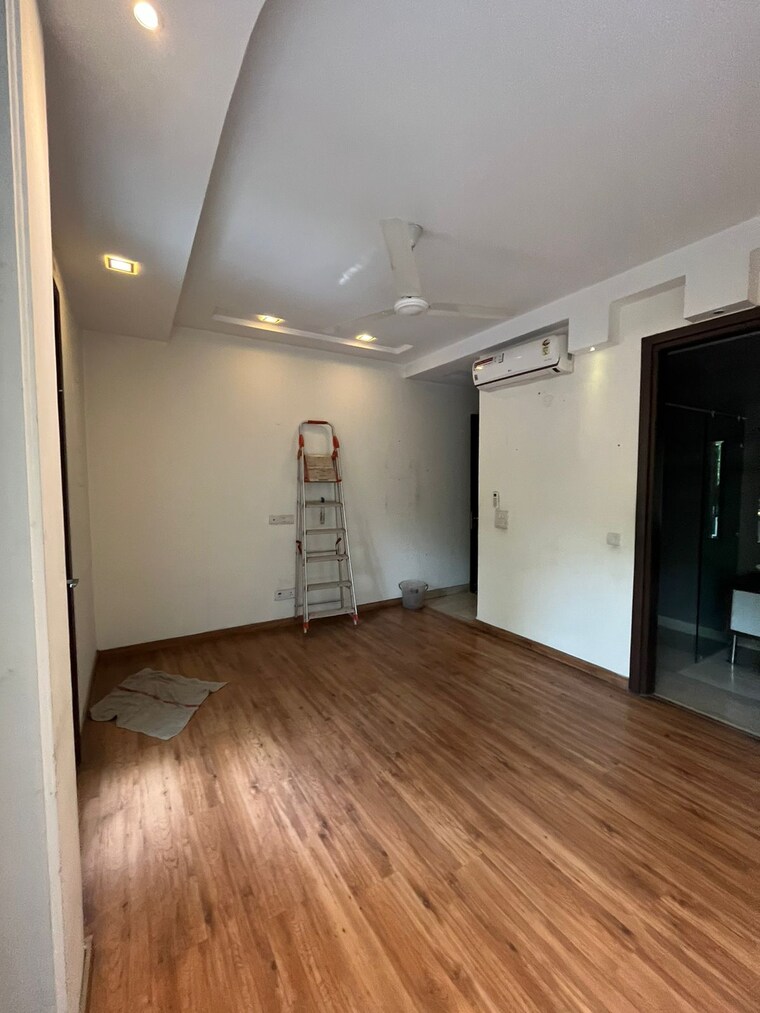 Room, saket 3 Bedroom 3600 Sq.Ft. Builder Floor In Saket Delhi 8506865