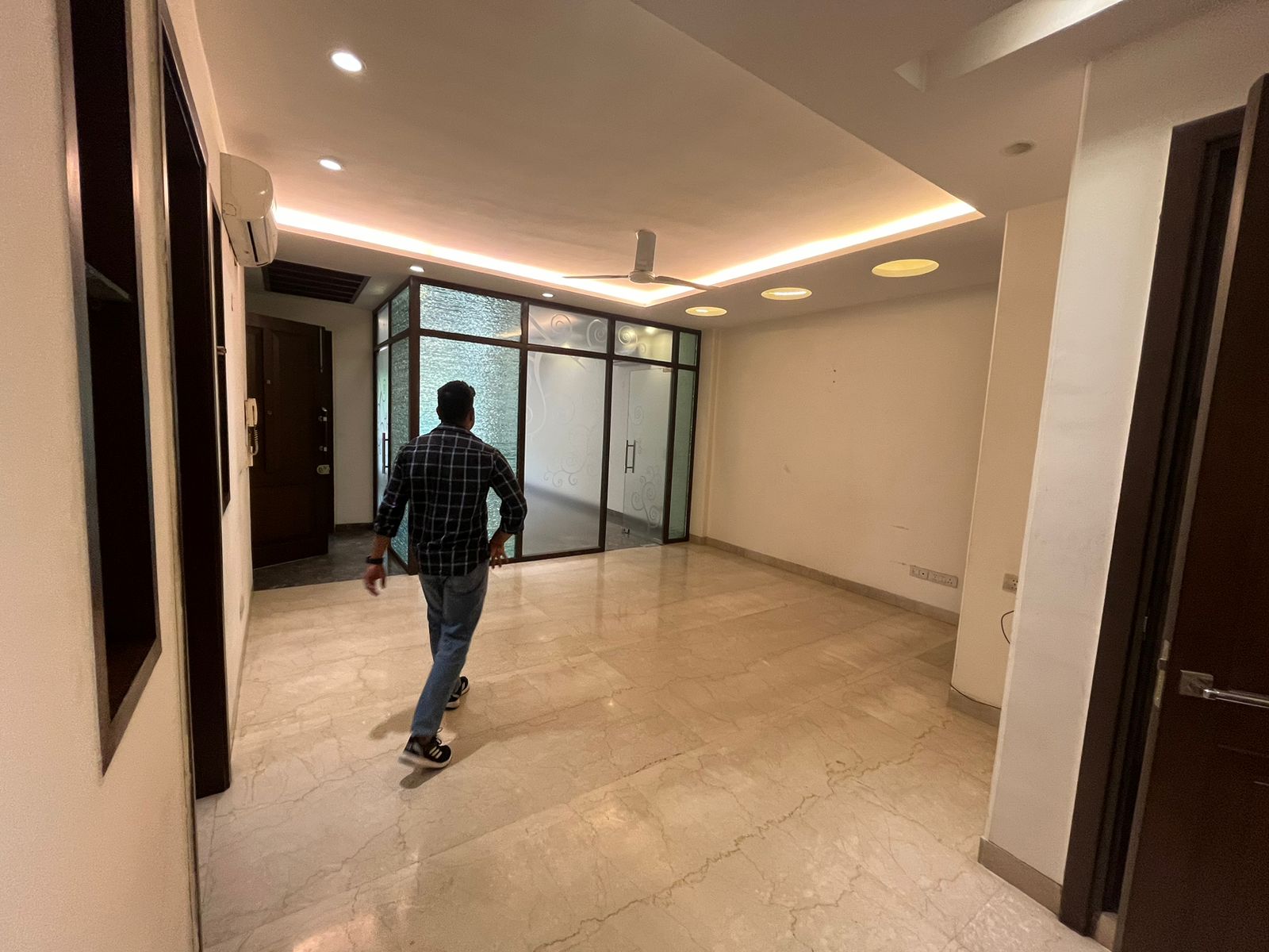 3 BHK + Extra Room Builder Floor For Rent in Saket