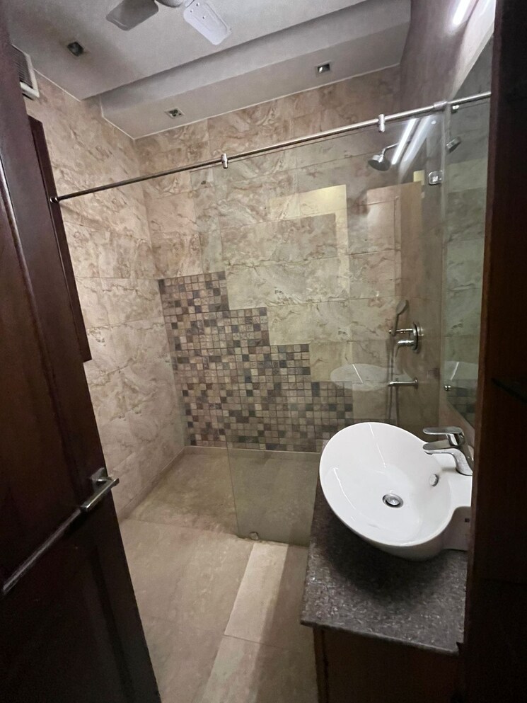 Attached Bathroom, saket 3 Bedroom 3600 Sq.Ft. Builder Floor In Saket Delhi 8506865