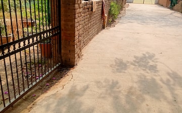 Plot For Sale in Sainik Farm
