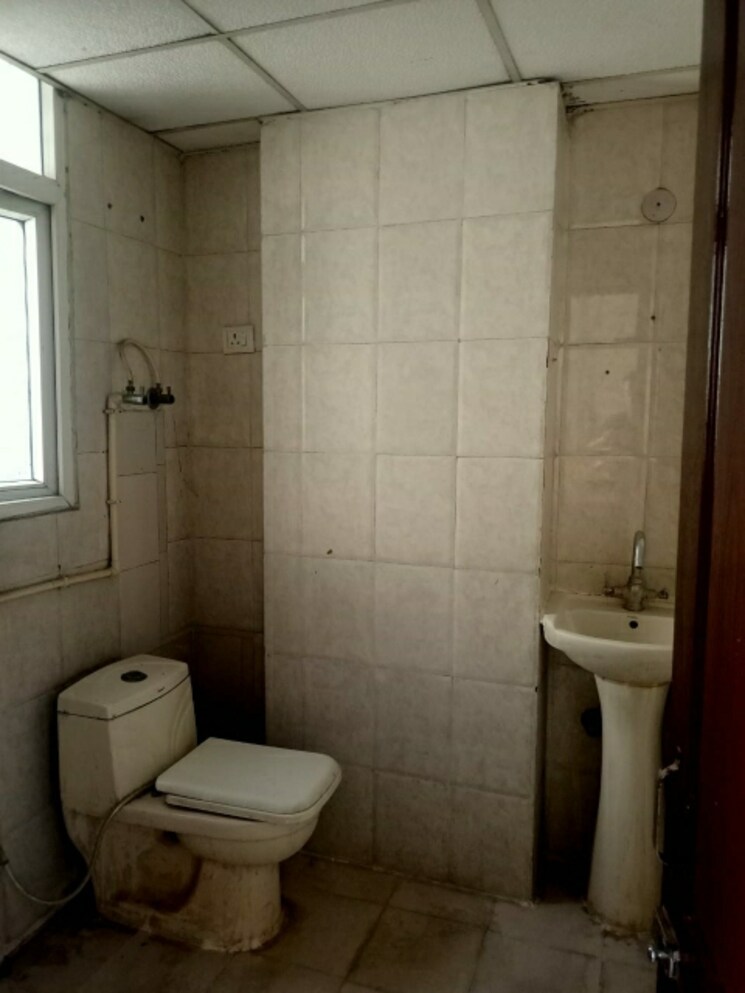 Attached Bathroom, mehak-jeevan 2 Bedroom 807 Sq.Ft. Apartment In Raj Nagar Extension Ghaziabad 8506898
