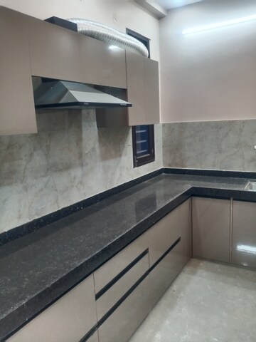 Kitchen in 4 BHK Villa at Mansarovar – for Sale