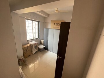 Bedroom in 3 BHK Apartment at Shivneri CHS, Ghatkopar East – for Rent