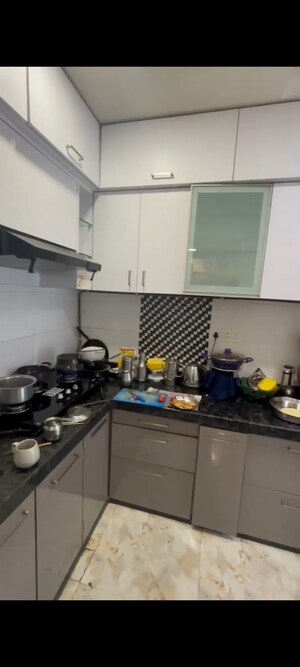 1 BHK Apartment For Sale in Laxmi Heights Goregaon, Goregaon West