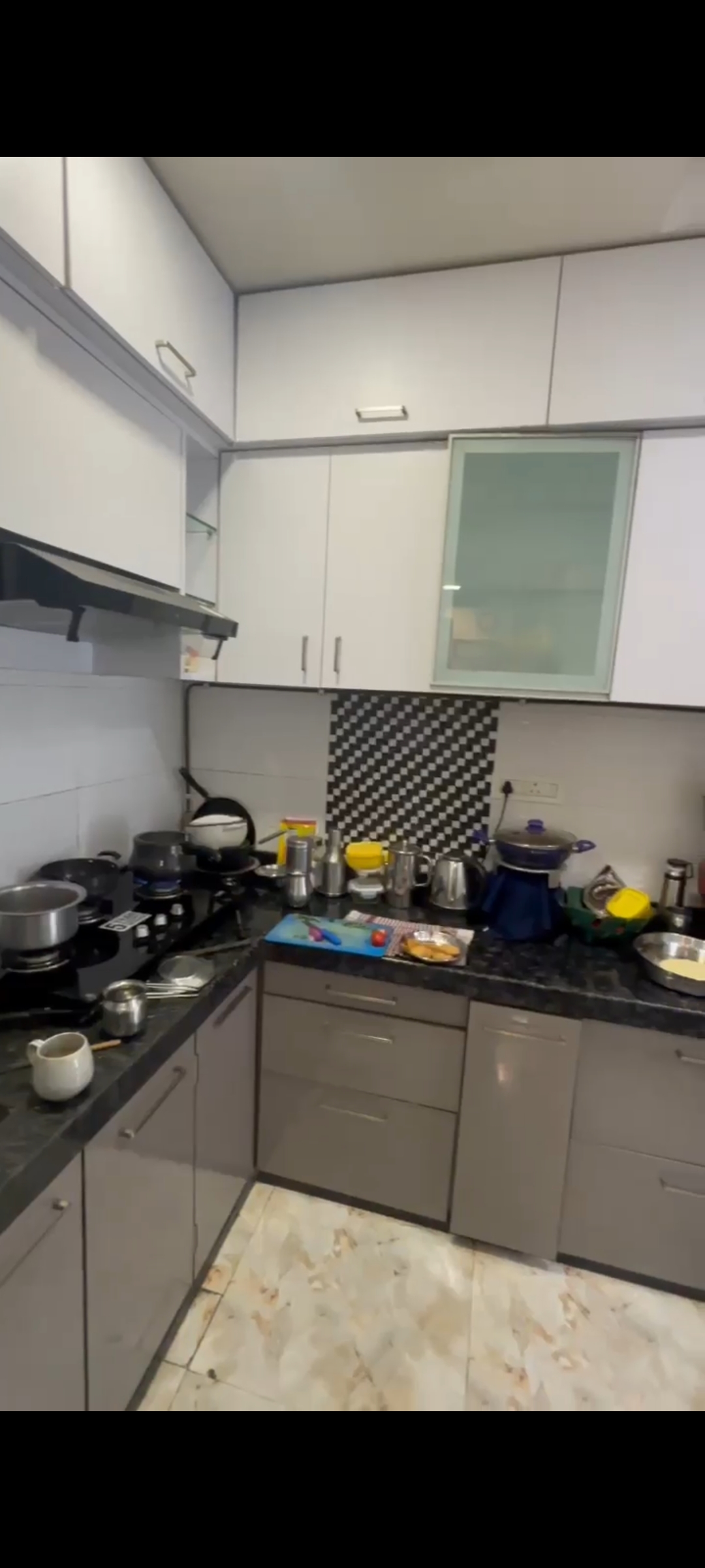 1 BHK Apartment For Sale in Laxmi Heights Goregaon